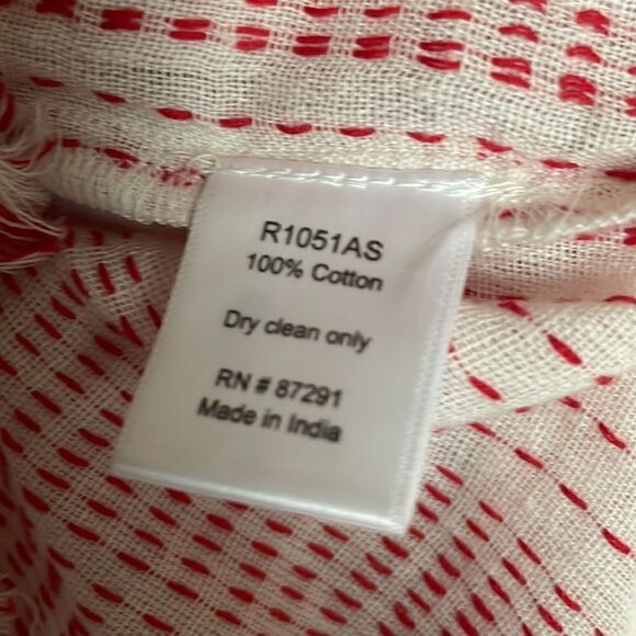 Johnny
Was Jacque Embroidered Tunic Size S - Picture 8 of 8